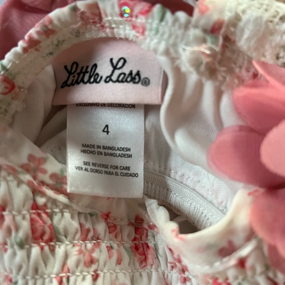 Little MISS Lace and sparkle. Size 4 - Picture 2 of 5